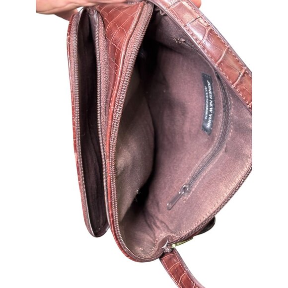 Croc-Embossed Crossbody Bag With Adjustable Strap & Zipper Closure In Rich Brown - Picture 9 of 12